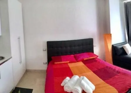 Valverde 32 Гостевой дом 3*