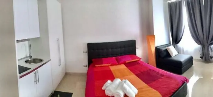 Valverde 32 Casa de hóspedes 3*